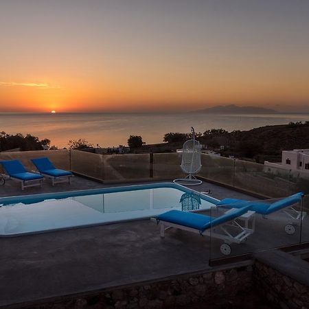 Queen Of Santorini Картерадос Екстер'єр фото